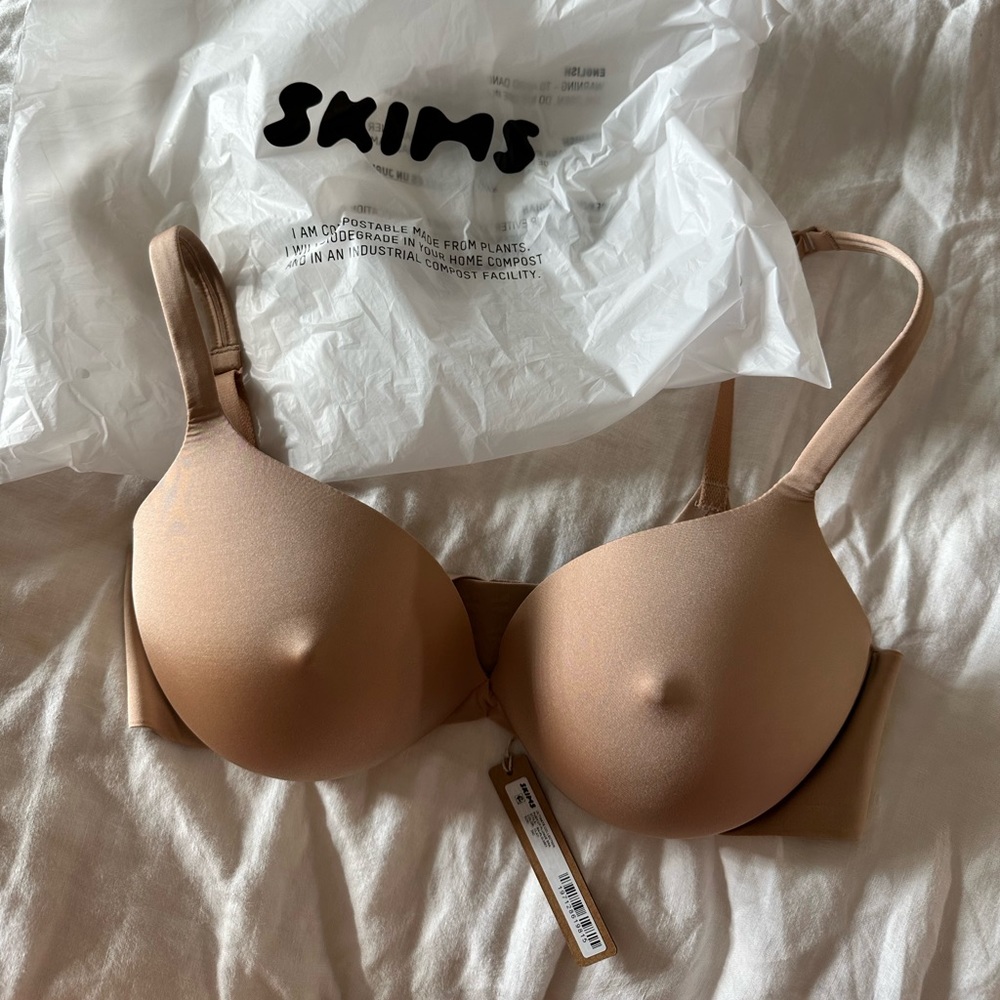 SKIMS NIPPLE BRA 36C in color CLAY